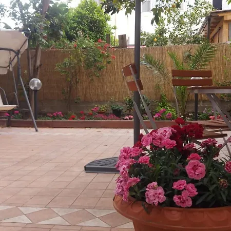 Okiros Апартаменты