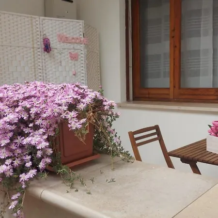 Okiros Апартаменты *